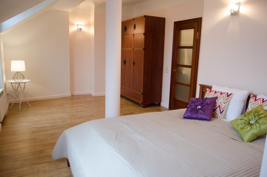 City Inn Riga Apartment, Old Town Panorama View With Parking ภายนอก รูปภาพ